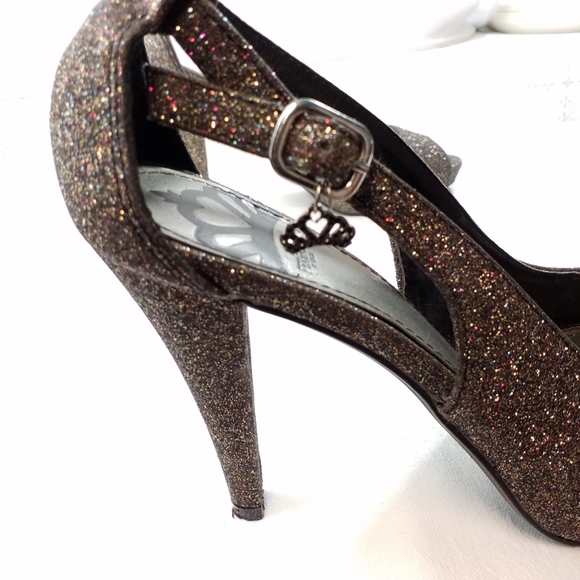 Fergalicious by Fergie black and silver glitter open toe heels 6 M - Picture 4 of 8
